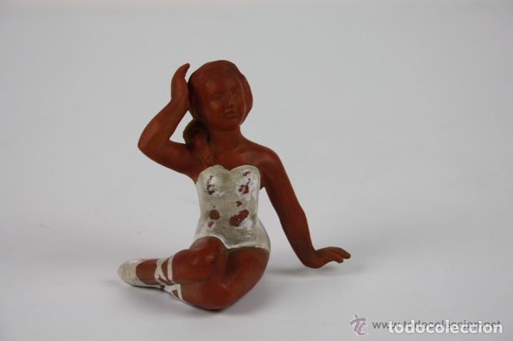 Antig&uuml;edades: FIGURA EN TERRACOTA - BAILARINA - A&Ntilde;OS 40