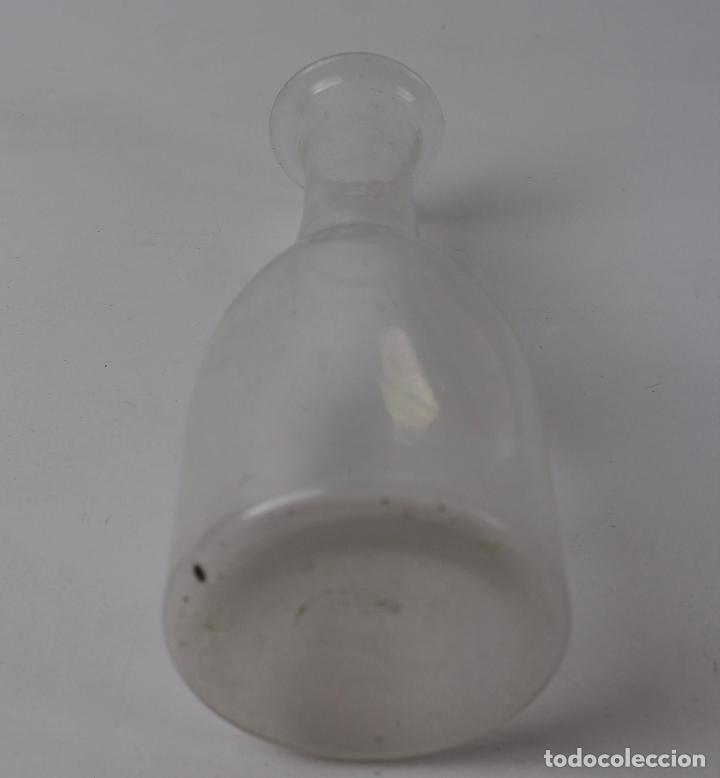 Antig&uuml;edades: BOTELLA DE CRISTAL SOPLADO, FINALES S.XIX. - Foto 3