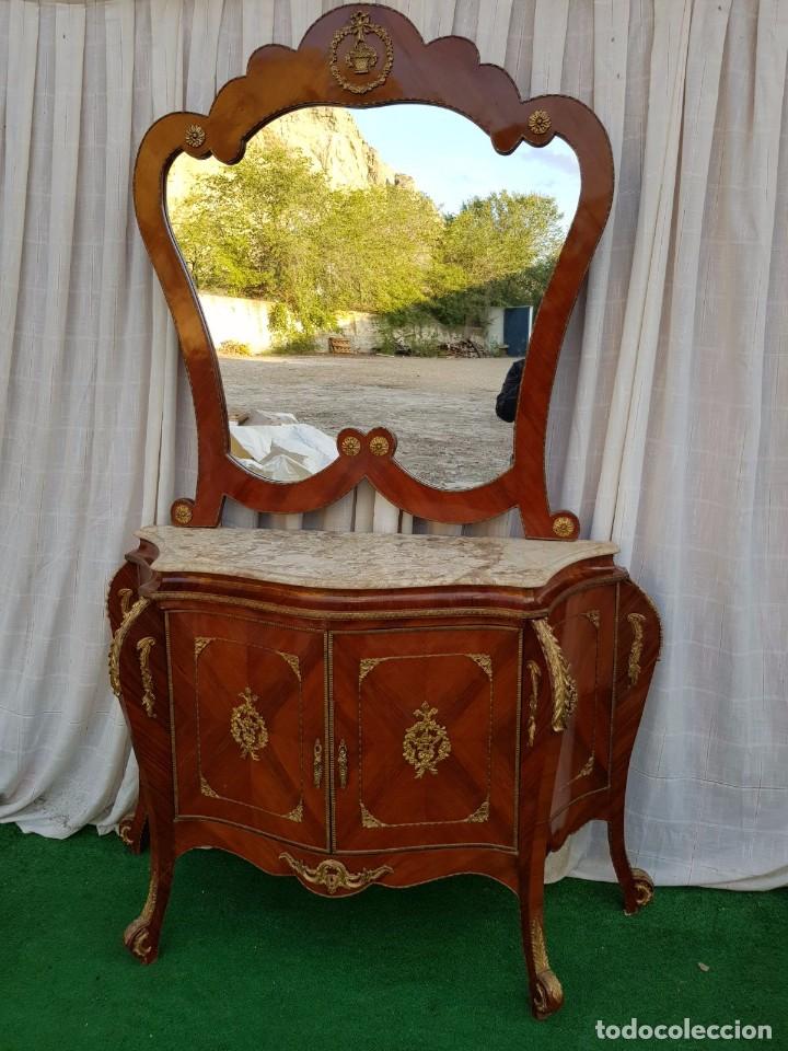 Antig&uuml;edades: COM&Oacute;DA ESTILO FRANCES - Foto 1