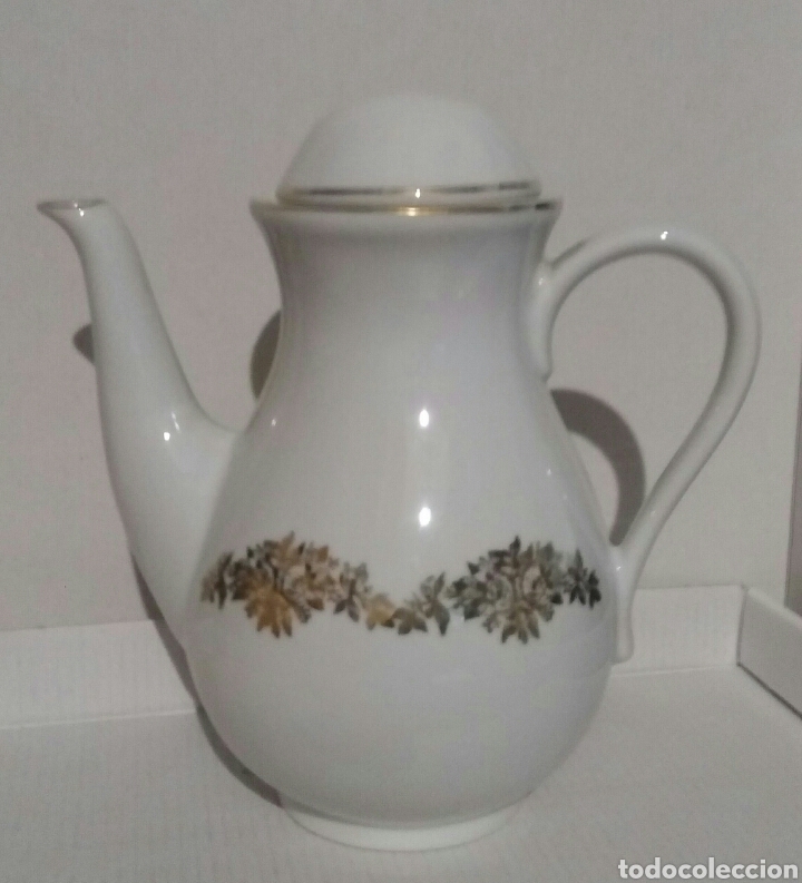 Antig&uuml;edades: Cafetera porcelana Santa Clara - Foto 1