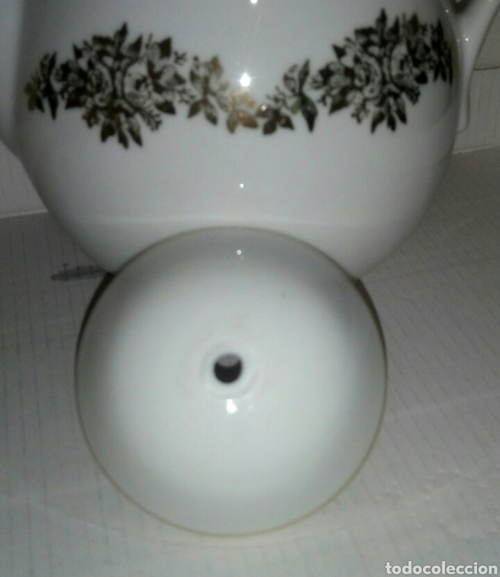 Antig&uuml;edades: Cafetera porcelana Santa Clara - Foto 3