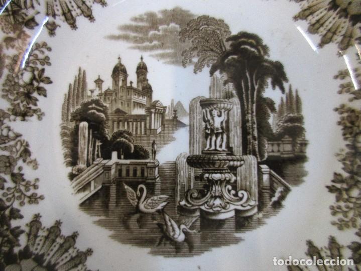 Antig&uuml;edades: 2 platos Pickman. 1870-1899. Marr&oacute;n - Foto 2