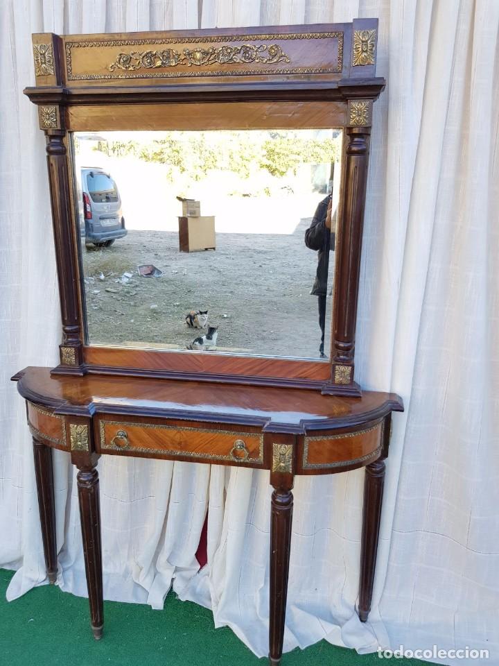 Antig&uuml;edades: CONSOLA ESTILO FRANCES CON MARMOL - Foto 1