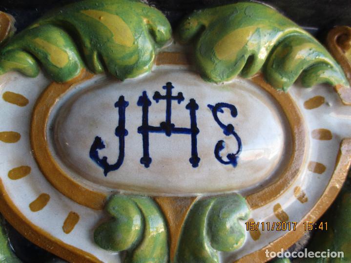 Antig&uuml;edades: Repisa para retablo ceramico (Azulejos) - Foto 2
