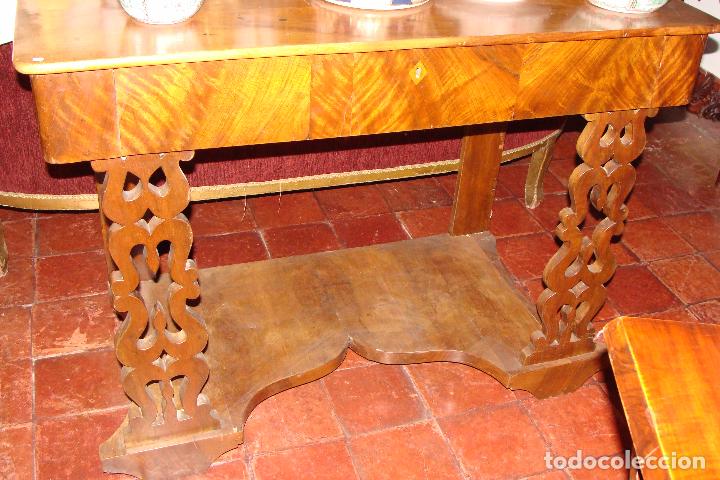 Antig&uuml;edades: Consola de nogal - Siglo XIX - Foto 1