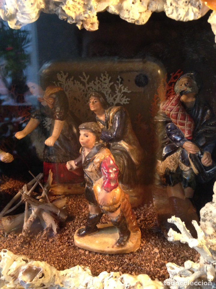 Antig&uuml;edades: Bel&eacute;n con urna tipo conventual - Foto 2