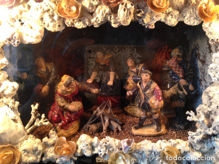 Antig&uuml;edades: Bel&eacute;n con urna tipo conventual - Foto 3