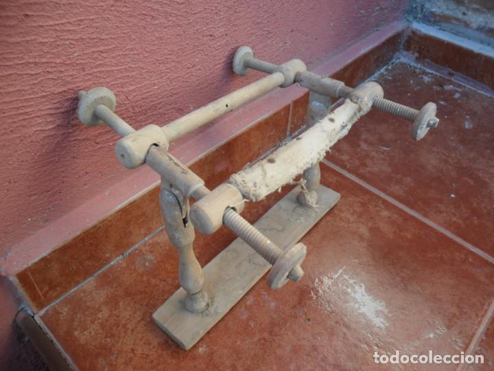 Antig&uuml;edades: PEQUE&Ntilde;O BASTIDOR RECTANGULAR DE MADERA SIGLO XIX - Foto 5