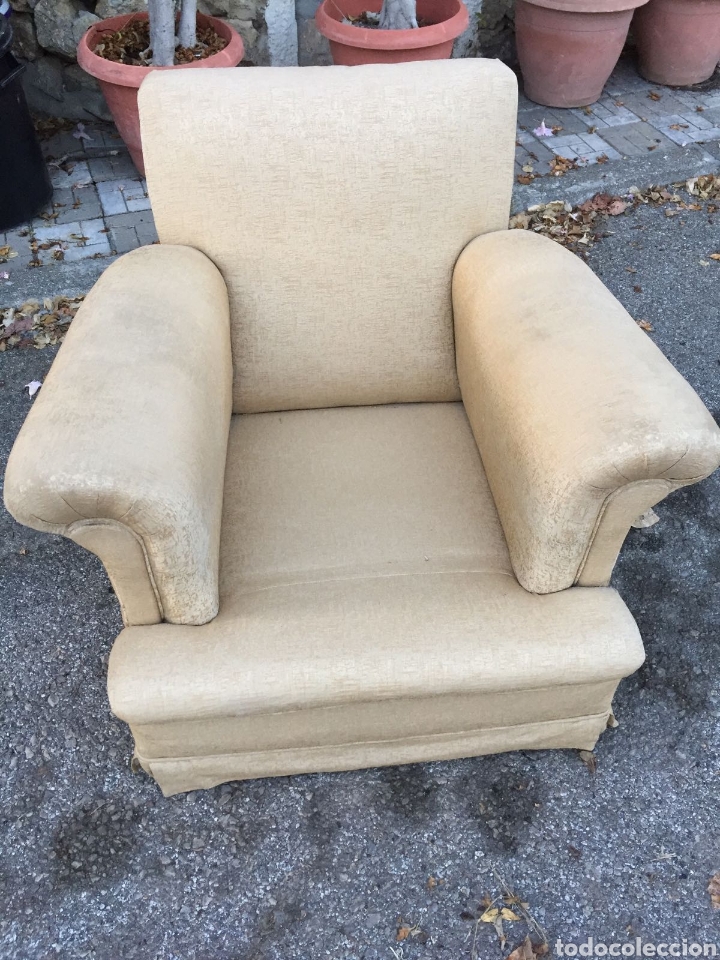 Antig&uuml;edades: SILLON CON M&Aacute;S DE 60 A&Ntilde;OS - Foto 1