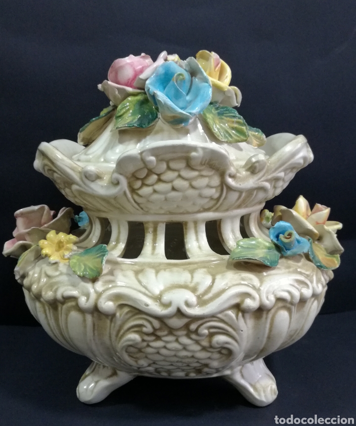 Antig&uuml;edades: Bombonera de porcelana - Foto 1