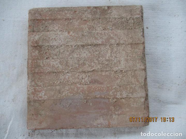 Antig&uuml;edades: Azulejo de Triana siglo XIX - Foto 2