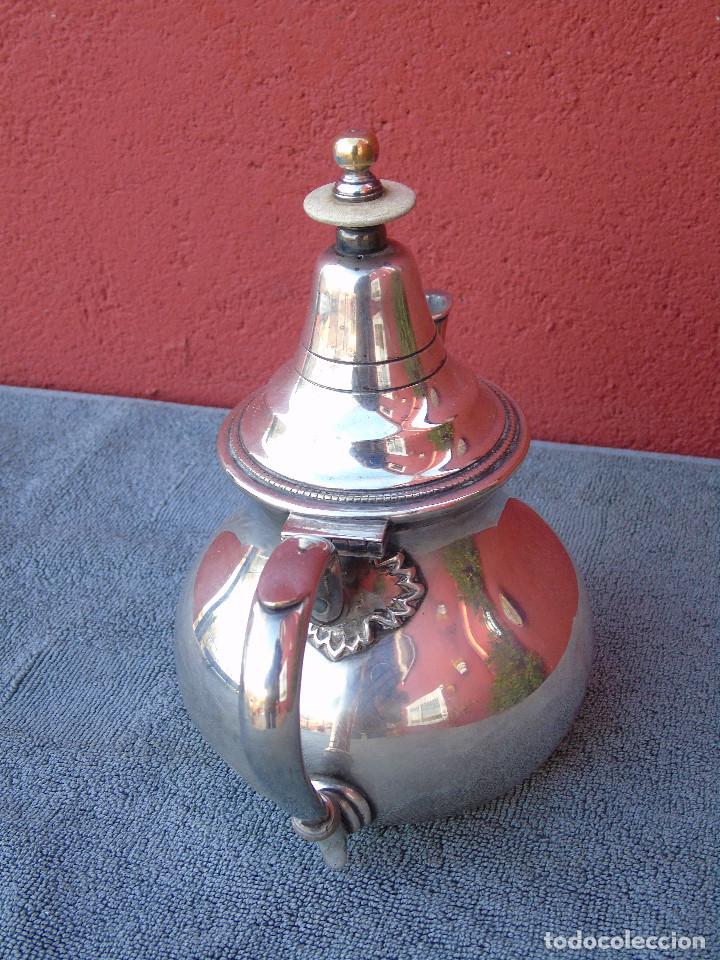 Antig&uuml;edades: ANTIGUA TETERA PLATEADA. - Foto 3