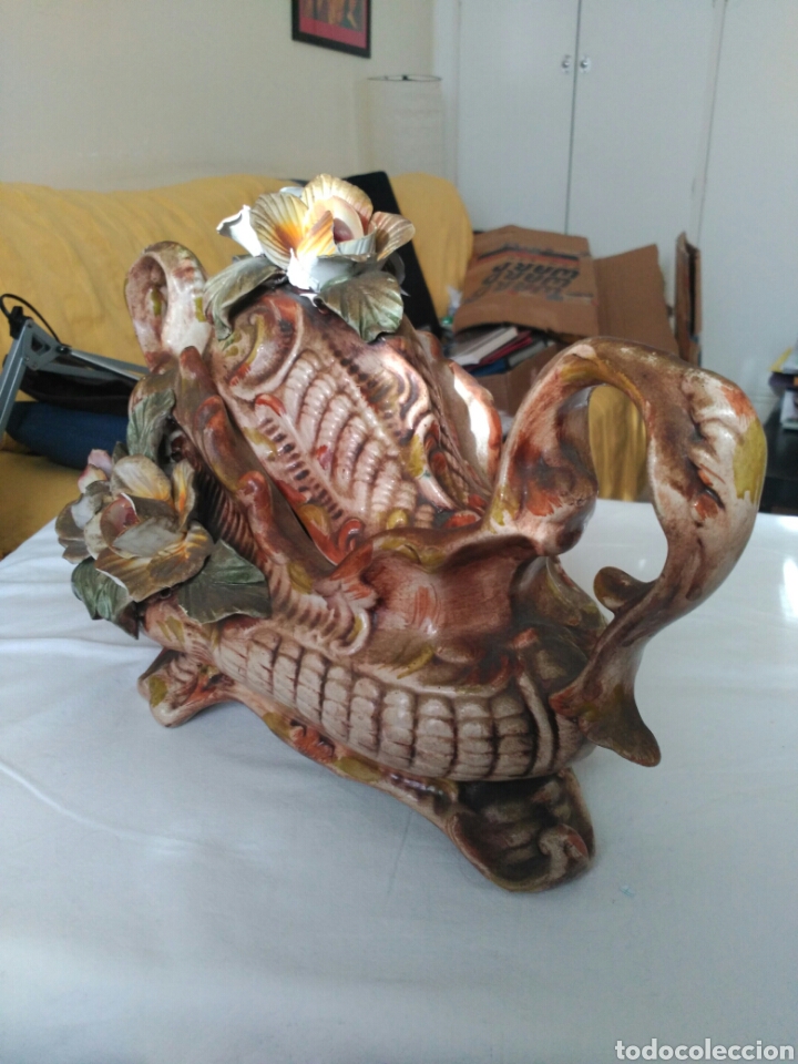 Antig&uuml;edades: Sopera Capodimonti antigua - Foto 2