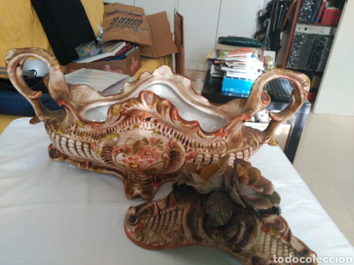 Antig&uuml;edades: Sopera Capodimonti antigua - Foto 3