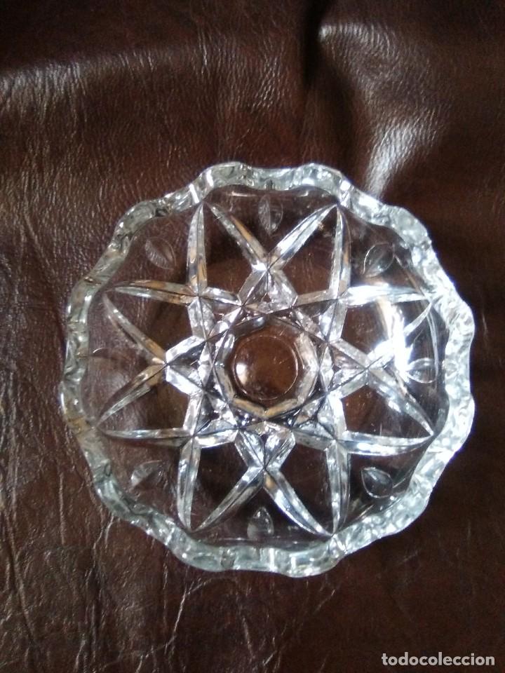 Antig&uuml;edades: Cuenquito de cristal tallado. - Foto 2