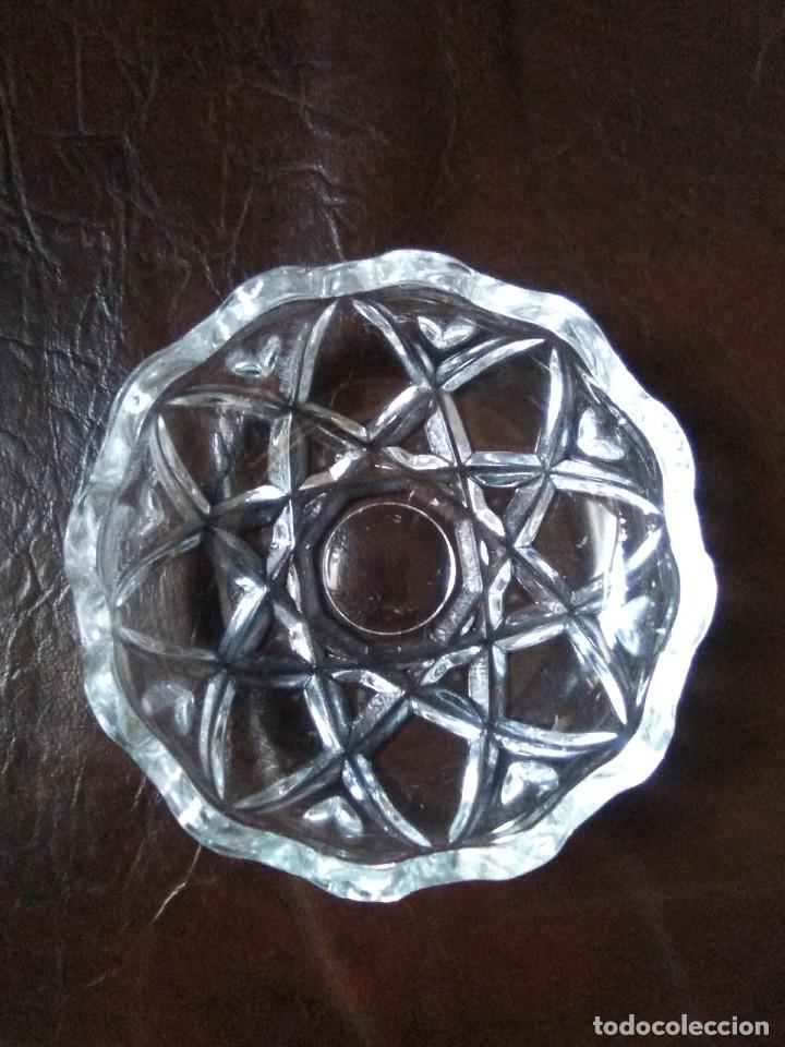 Antig&uuml;edades: Cuenquito de cristal tallado. - Foto 2