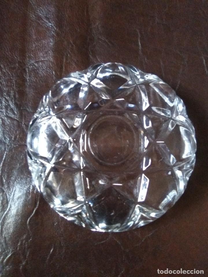 Antig&uuml;edades: Cuenquito de cristal tallado. - Foto 3