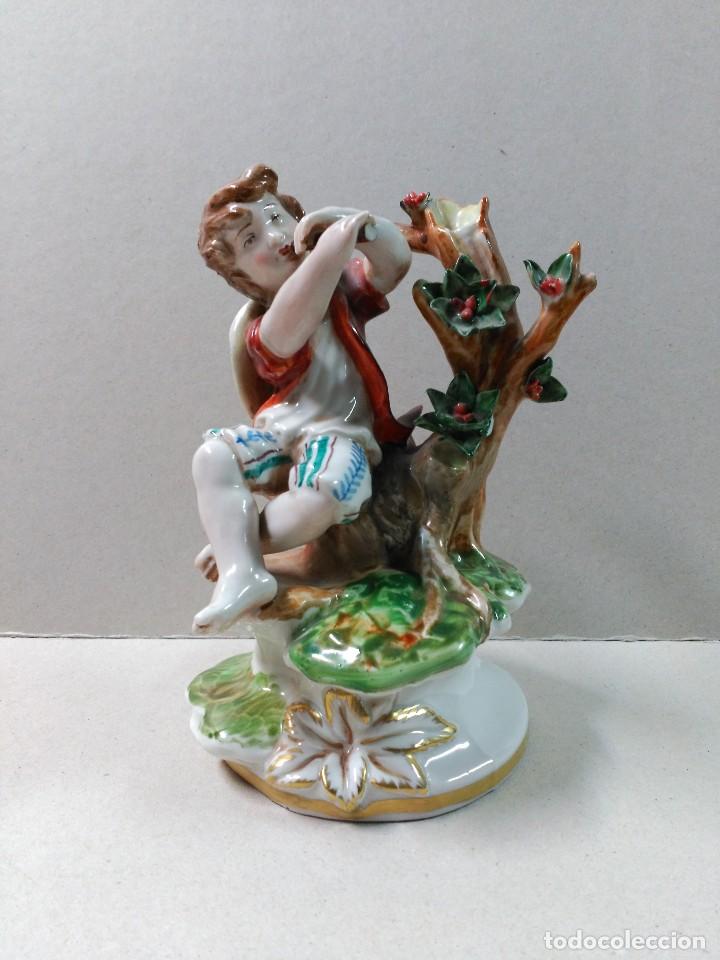 Antiquit&eacute;s: FIGURA DE PORCELANA HISPANIA MUCHACHO TOCANDO LA FLAUTA