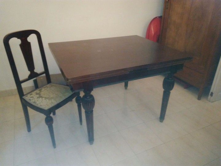 Antig&uuml;edades: CONJUNTO DE SILLAS Y MESA - Foto 4