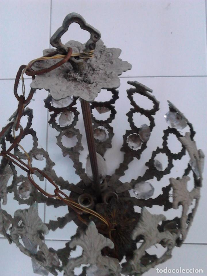 Antig&uuml;edades: L&aacute;mpara de bronce y cristal - Foto 3