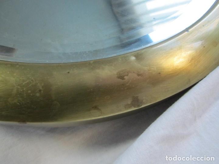 Antig&uuml;edades: Espejo de pared circular. Bronce con cristal biselado - Foto 7