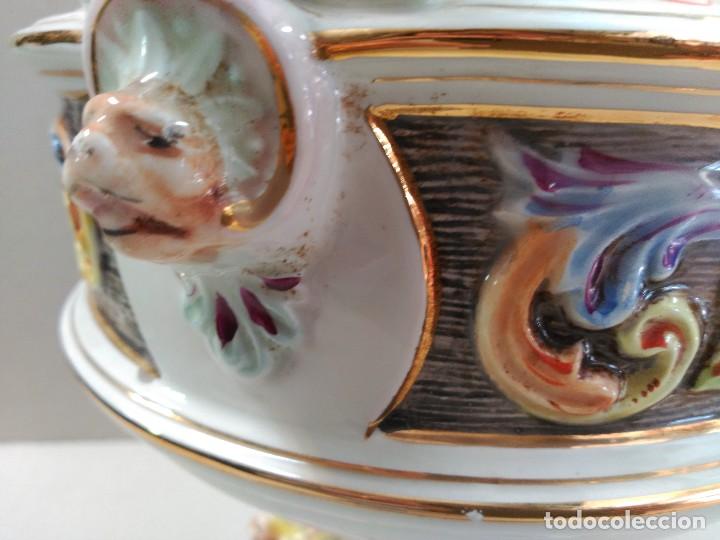 Antig&uuml;edades: JARRON DE PORCELANA CAPODIMONTE - Foto 12