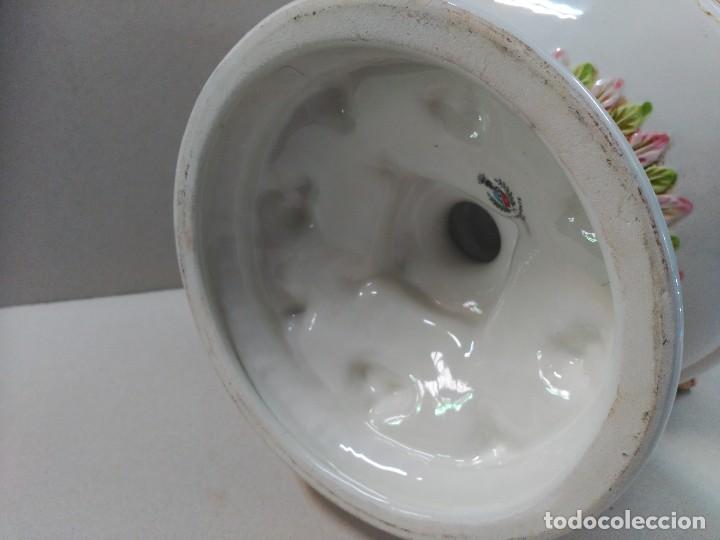 Antig&uuml;edades: JARRON DE PORCELANA CAPODIMONTE - Foto 15