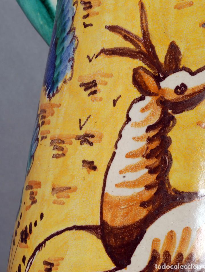 Antigüedades: Gran jarra paraguero en cerámica Triana tema cacería montería finales del siglo XIX - Foto 7 - 202422197