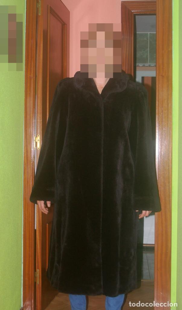 Antig&uuml;edades: Abrigo imitaci&oacute;n piel - Foto 1