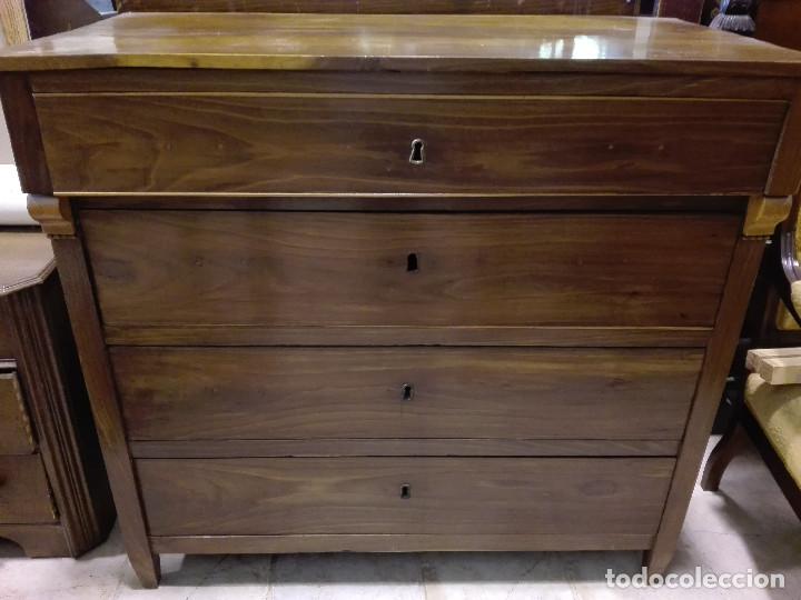 Antig&uuml;edades: COMODA DE CAOBA CON MARQUETERIA DE LIMONCILLO - Foto 1