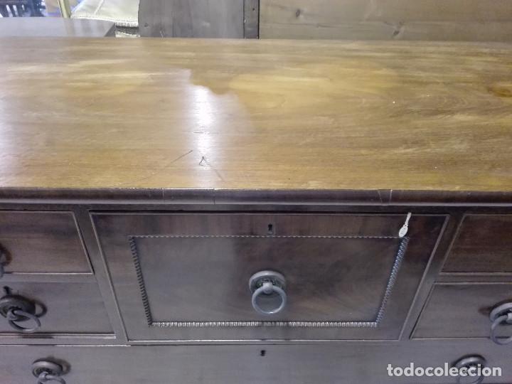 Antig&uuml;edades: COMODA DE CAOBA DEL SIGLO XVIII - Foto 4