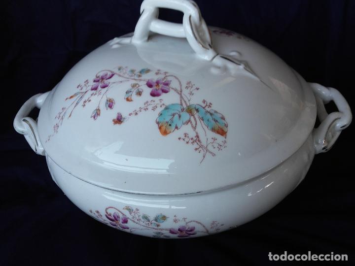Antig&uuml;edades: Sopera grande porcelana - Foto 3