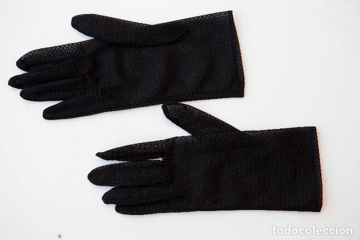 Antiquit&eacute;s: Antiguos Guantes de seda negra para Se&ntilde;ora