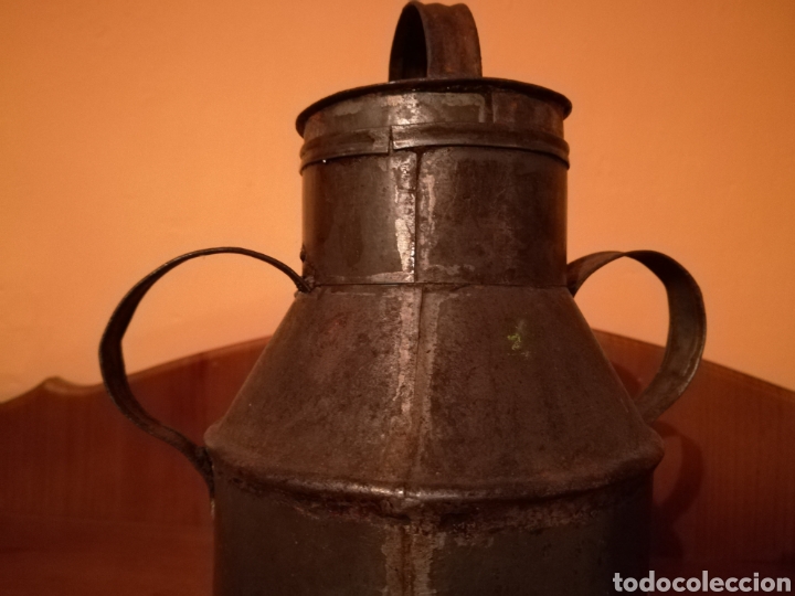 Antig&uuml;edades: Lechera peque&ntilde;a en hojalata. - Foto 3