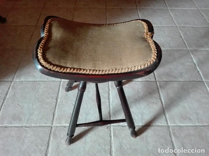 Antig&uuml;edades: TABURETE DE PIANO DEL SIGLO XIX - Foto 1