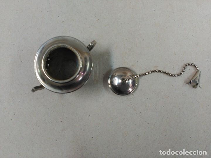 Antig&uuml;edades: COLADOR DE TE EN METAL CON FORMA DE TETERA - Foto 6