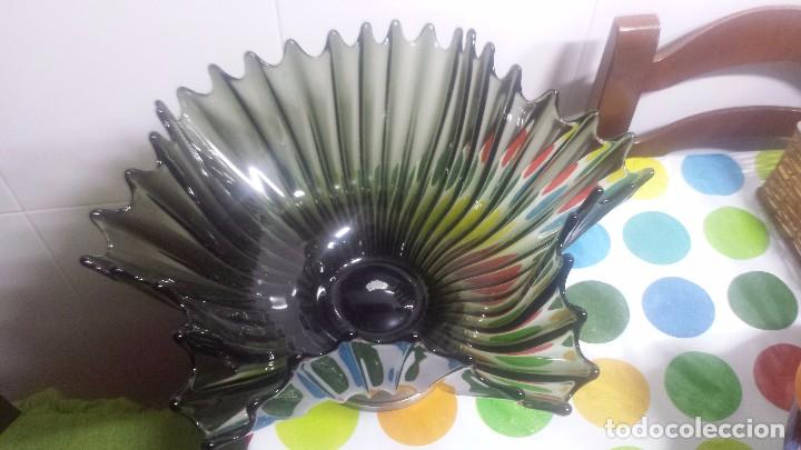 Antig&uuml;edades: antiguo centro de mesa de cristal, de joyeria - Foto 2