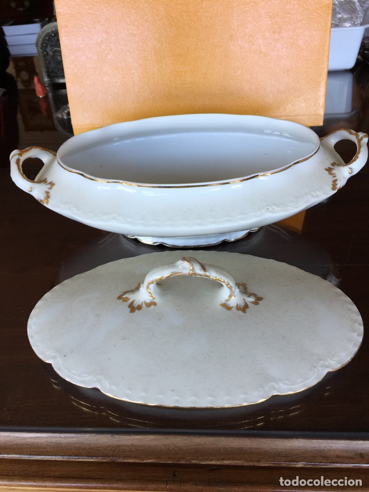 Antig&uuml;edades: Sopera antigua de porcelana - Foto 2