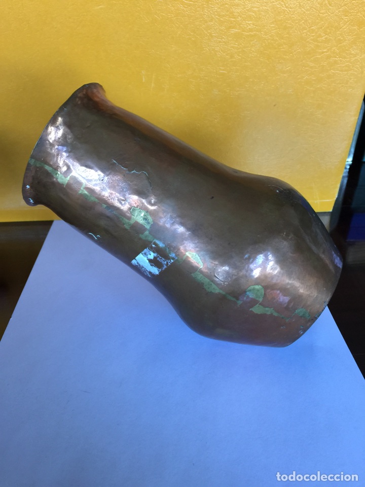 Antig&uuml;edades: Antigua chocolatera en bronce - Foto 4