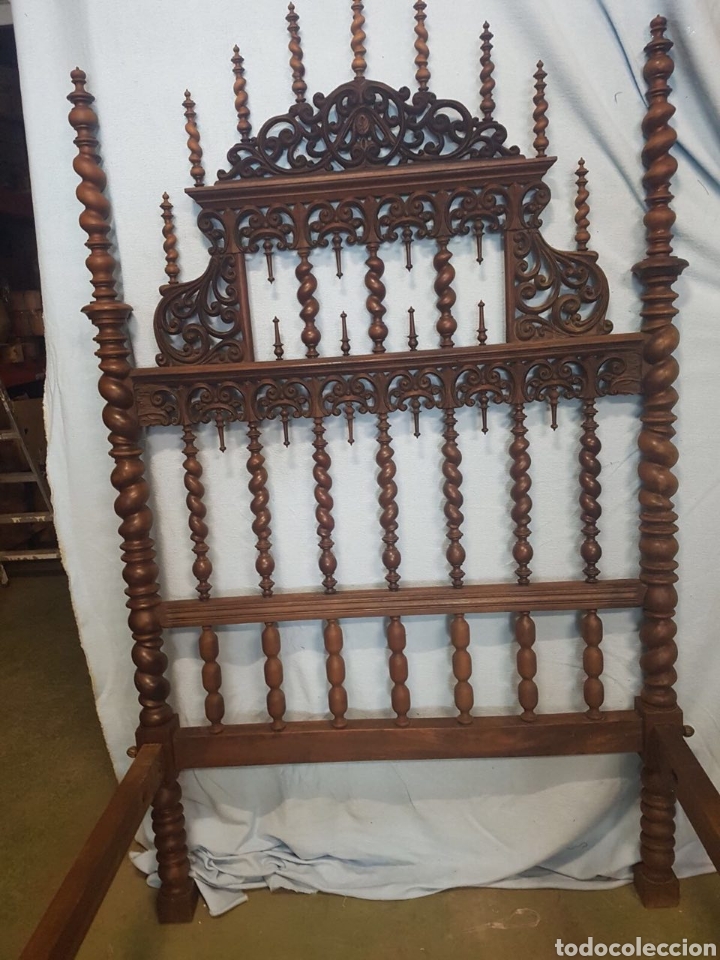 Antig&uuml;edades: Cama de casa palacio siglo XIX - Foto 3