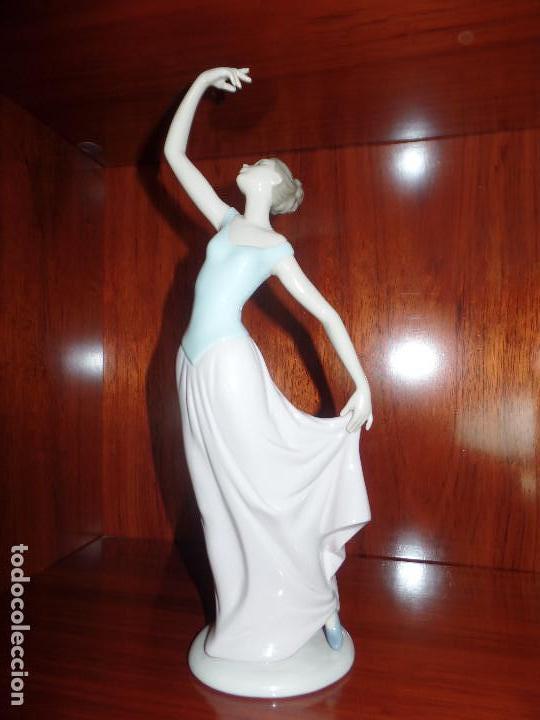 Antig&uuml;edades: Bailarina Nao Lladro - Foto 1