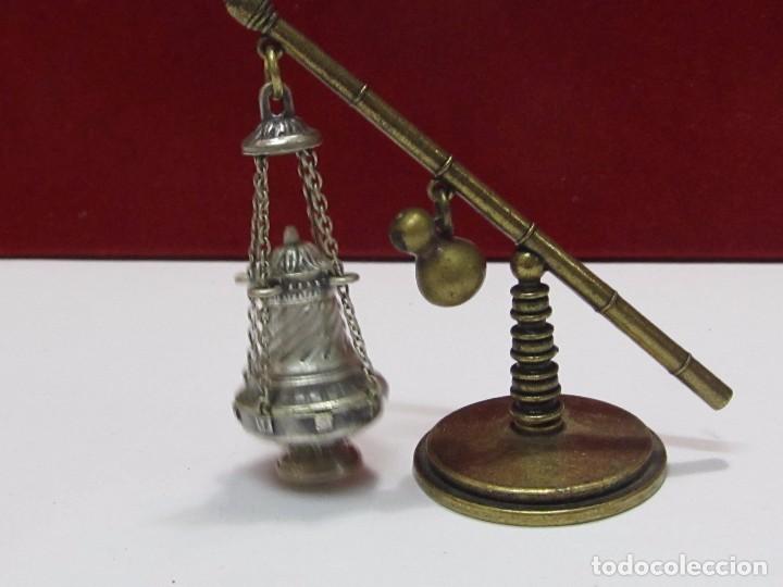 Antig&uuml;edades: FIGURA PEQUE&Ntilde;A - BOTAFUMEIRO - Foto 1