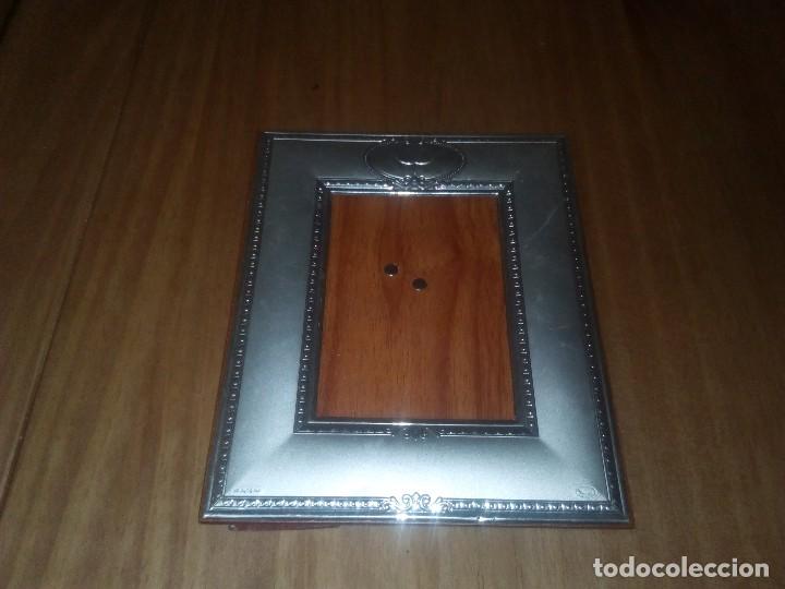 Antig&uuml;edades: Marco de plata - Foto 1
