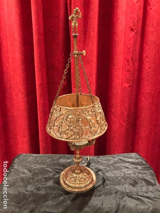 Antig&uuml;edades: Lampara de bronce	Antigua - Foto 1
