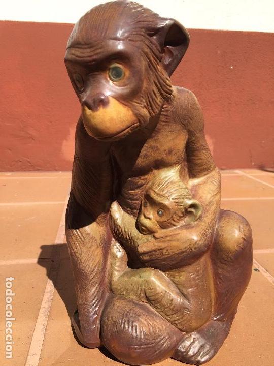 Antig&uuml;edades: Mona con cr&iacute;a de Lladr&oacute; - Foto 1