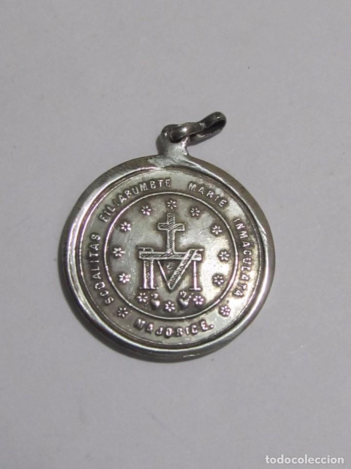 Antig&uuml;edades: MEDALLA DE PLATA DE LA VIRGEN - Foto 2