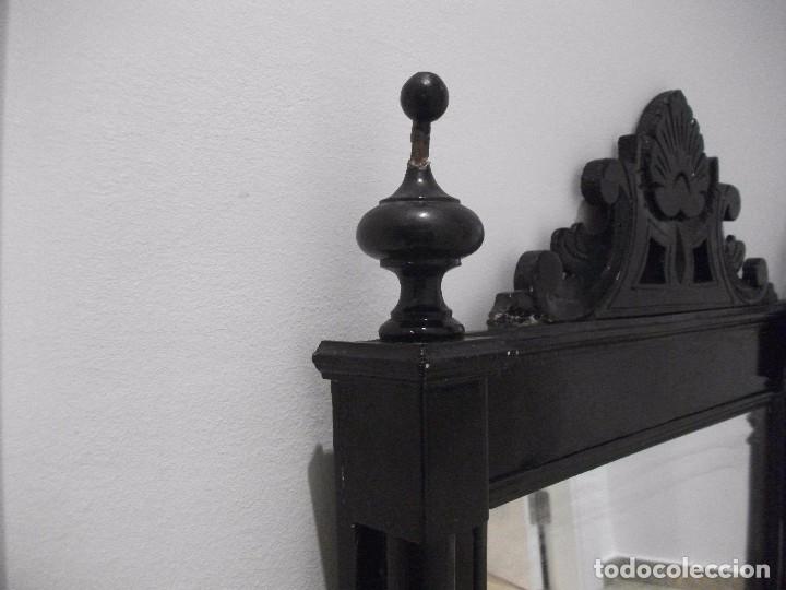 Antig&uuml;edades: ESPEJO MADERA TALLADO NEGRO - Foto 2