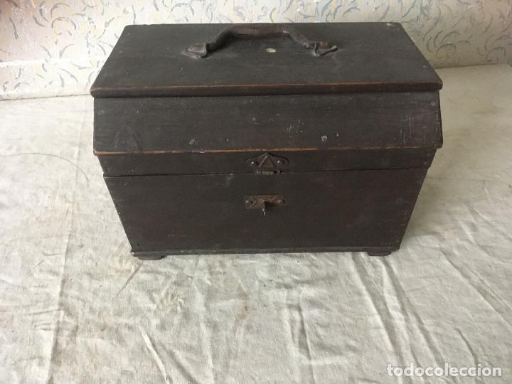 Antig&uuml;edades: ANTIGUA CAJA MALET&Iacute;N EN MADERA - Foto 4