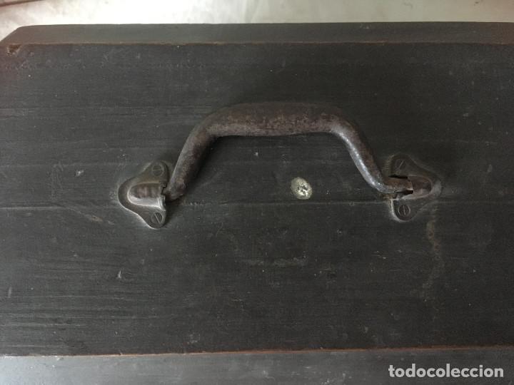 Antig&uuml;edades: ANTIGUA CAJA MALET&Iacute;N EN MADERA - Foto 10