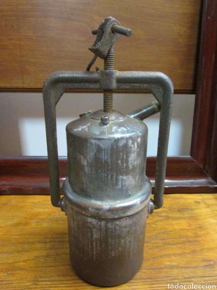 Antig&uuml;edades: L&aacute;mpara carburo de hierro - Foto 1